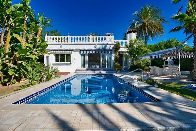 Villa Bora Bora Marbella Homestay
