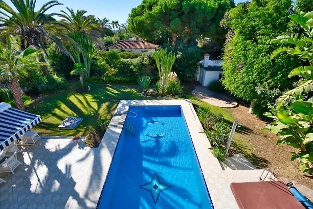 Homestay Villa Bora Bora Marbella