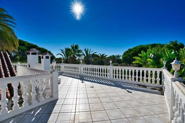 Villa Bora Bora Marbella Homestay