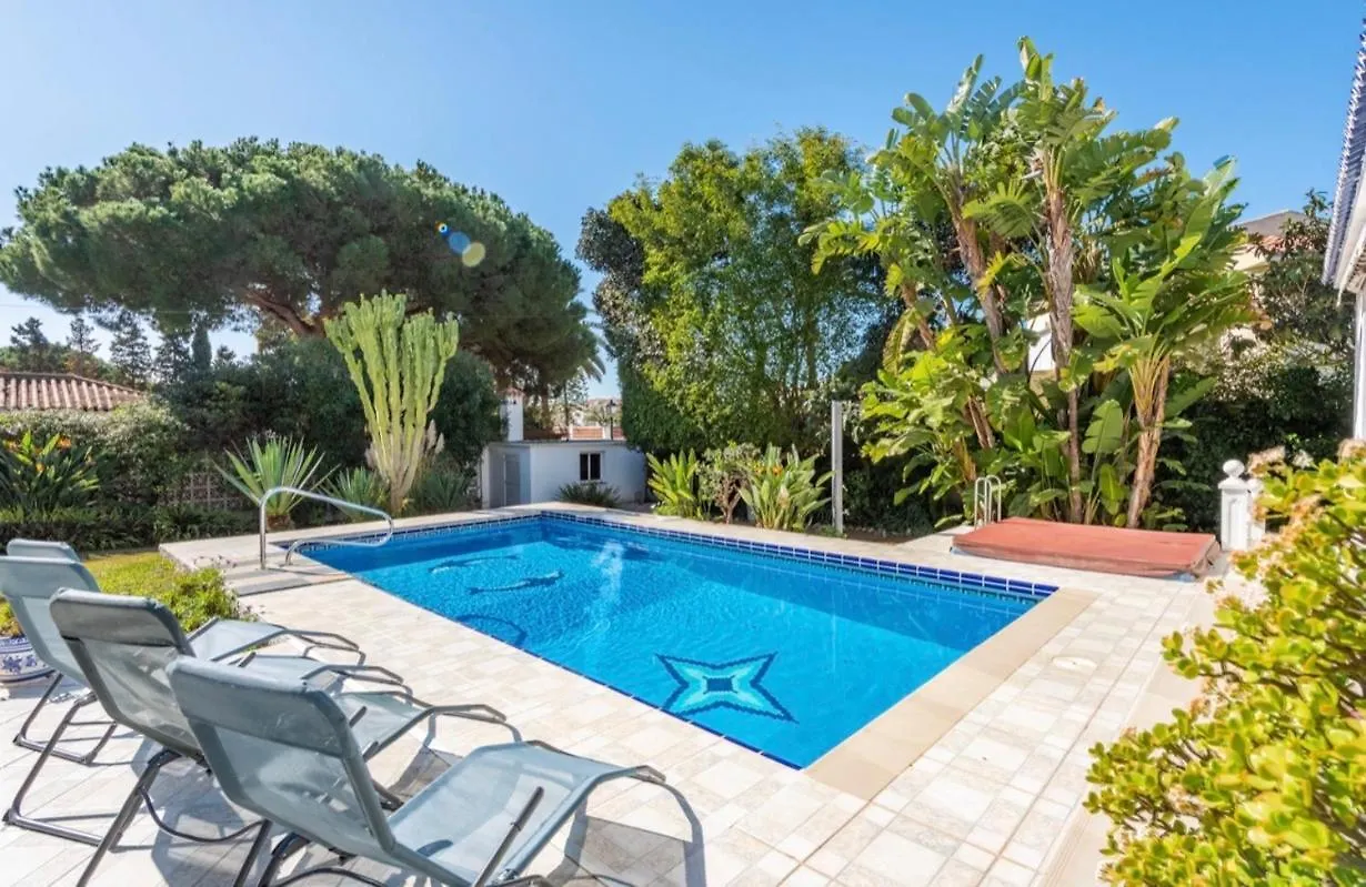 Villa Bora Bora Marbella 0*,