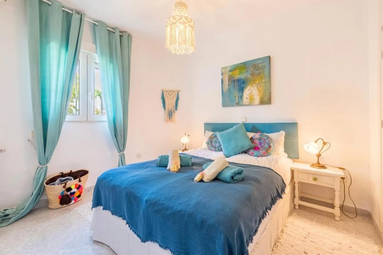 Homestay Villa Bora Bora Marbella
